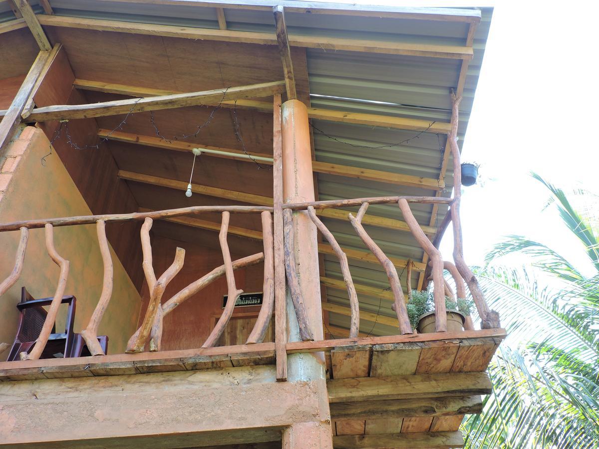Sigiri Aliya Tree House Hotel Szigirija Kültér fotó